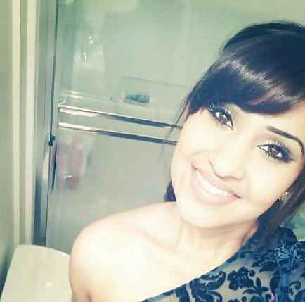 24P Hot pakistani slut 10 comment for more 