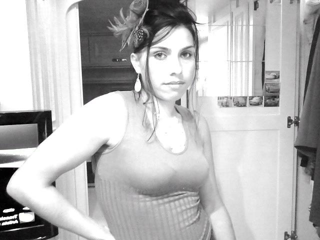 11P Tania manouche french