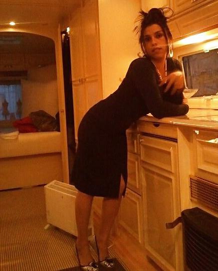 11P Tania manouche french