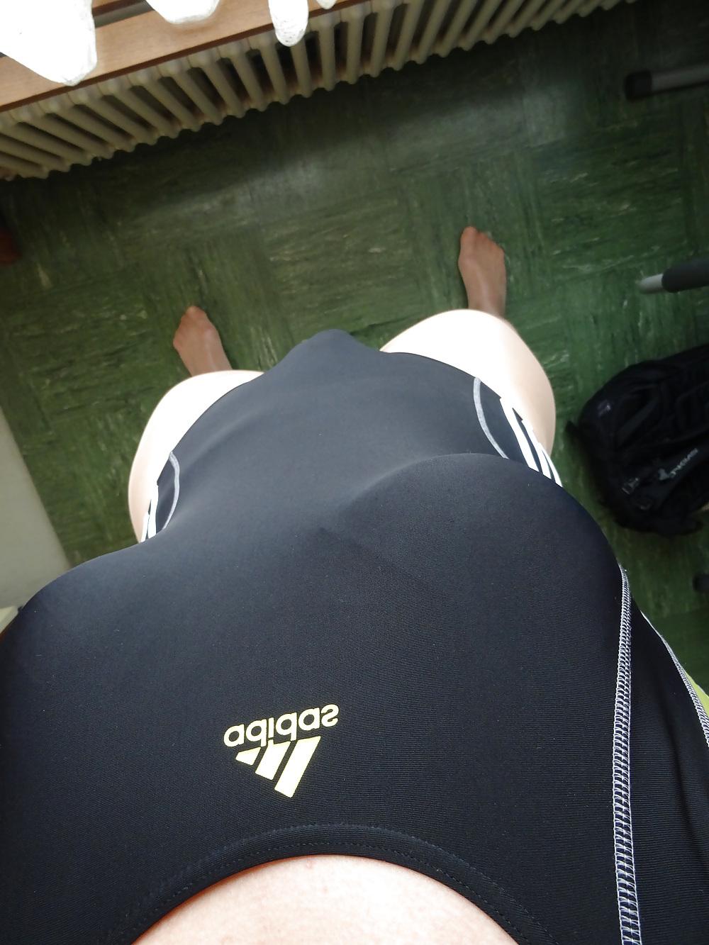 10P Non nude swimsuit