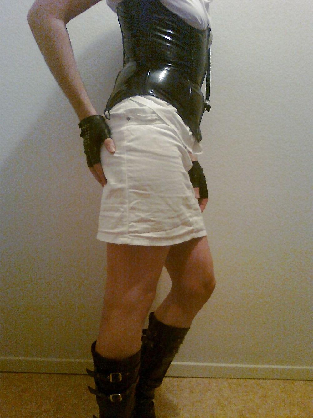 21P Amy's Disco Outfit & Stripping