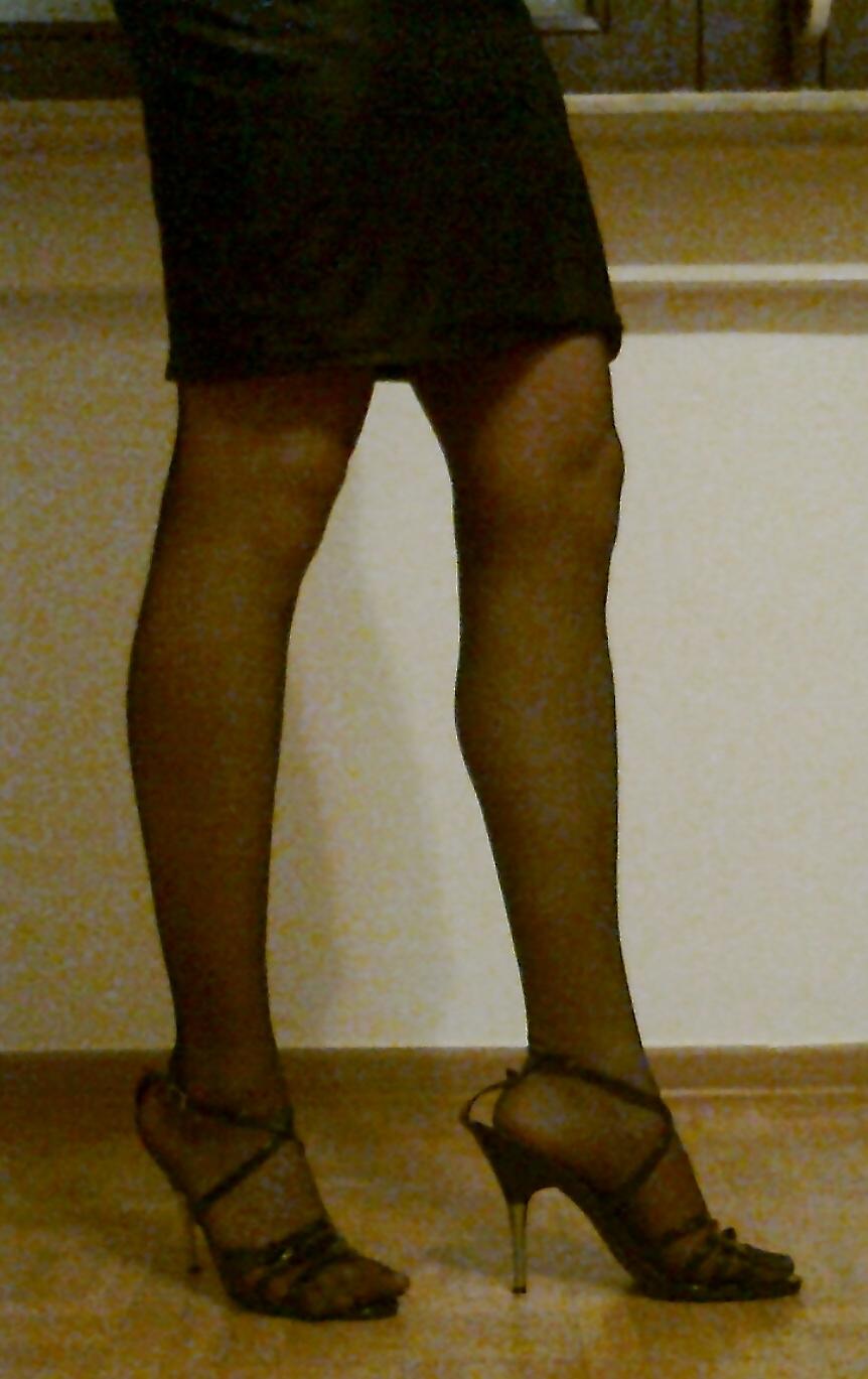 21P Amy's Disco Outfit & Stripping