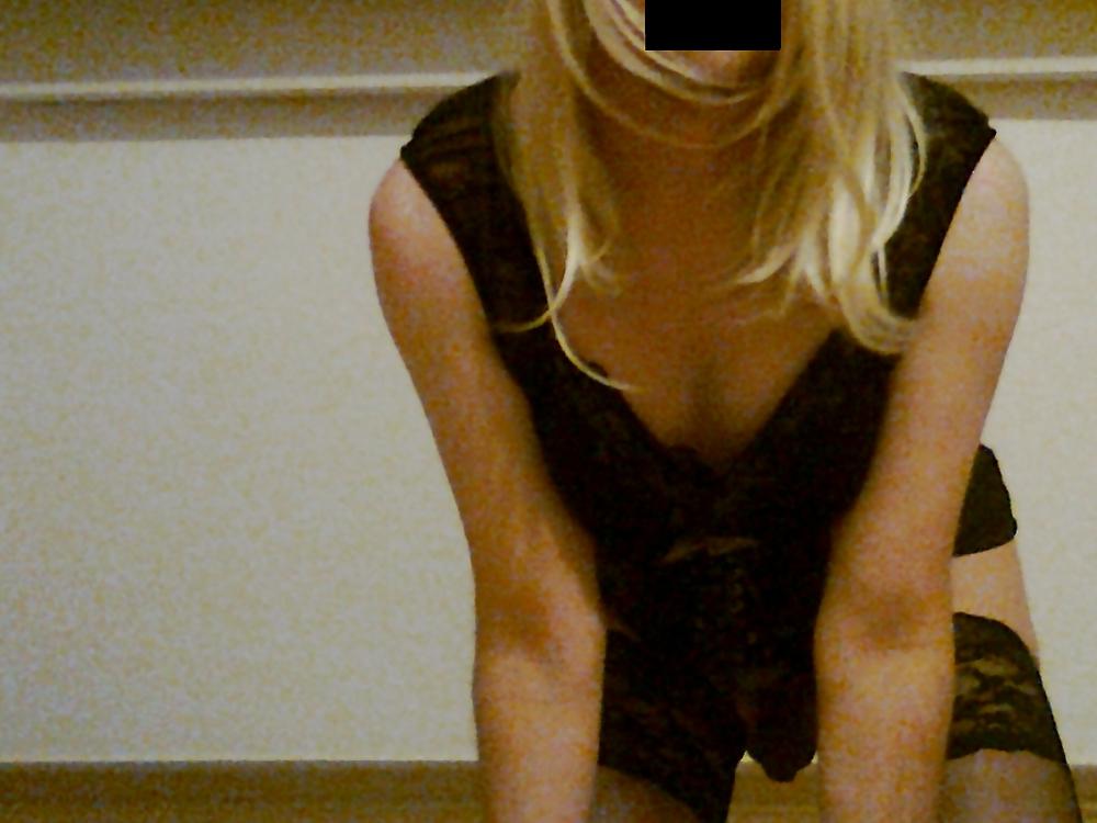 21P Amy's Disco Outfit & Stripping