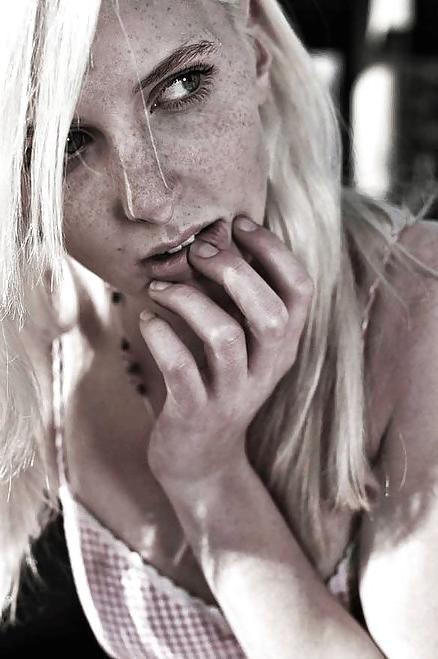 25P S.e.X.y Freckles #2