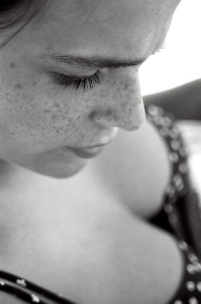 25P S.e.X.y Freckles #2