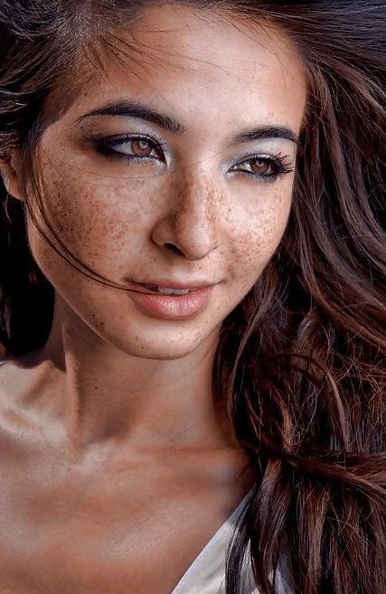 25P S.e.X.y Freckles #2