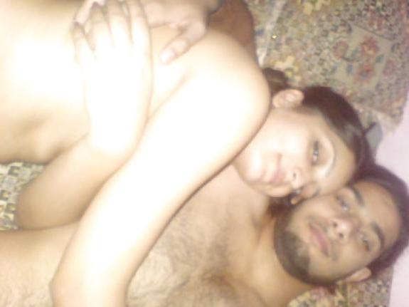 9P Pakistani Lahore Girl Saima With Her BF