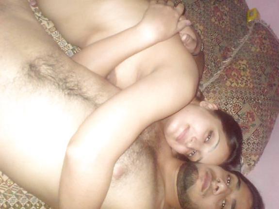 9P Pakistani Lahore Girl Saima With Her BF