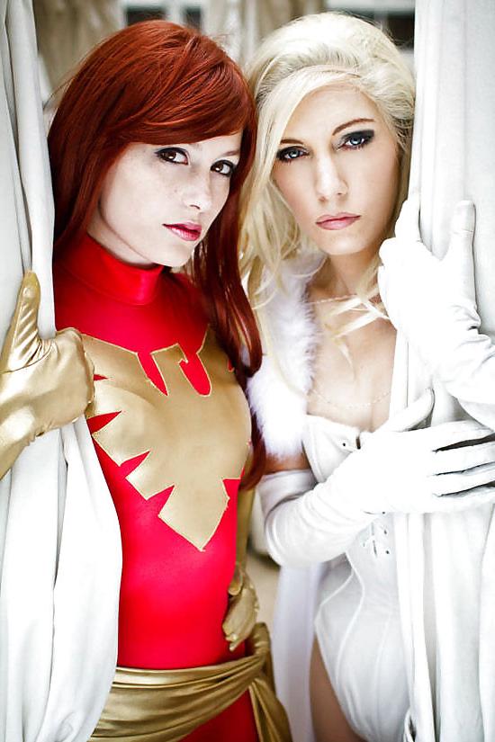 25P Sexy Cosplay!
