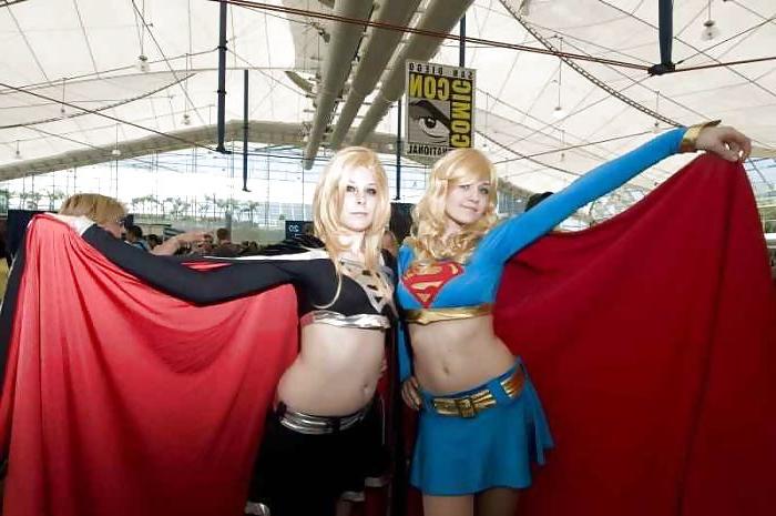 25P Sexy Cosplay!