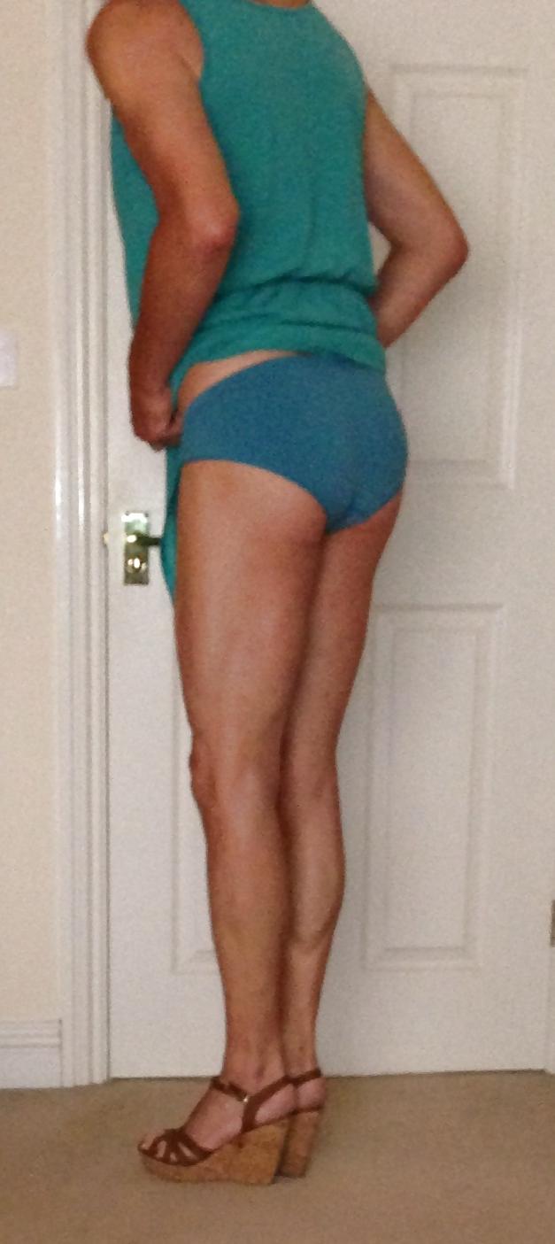 4P New green dress and sexy legs and shoes