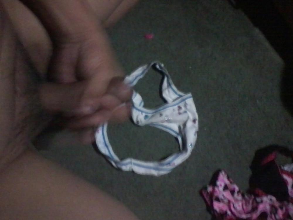 11P Jacking off with coworkers daughters dirty panties