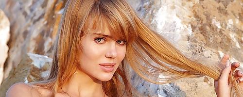 19P Long Hair Blonde Beauty,By Blondelover.