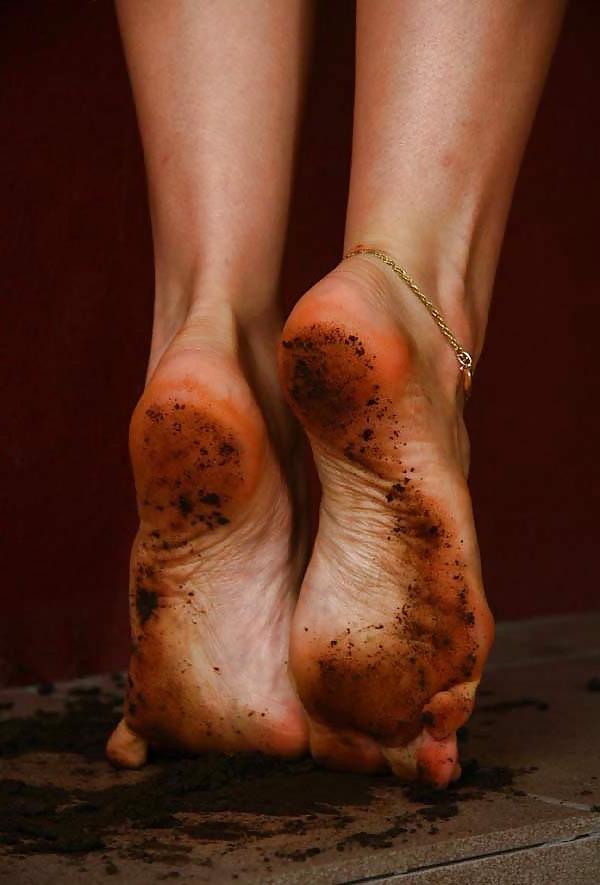 25P Dirty Feet 2
