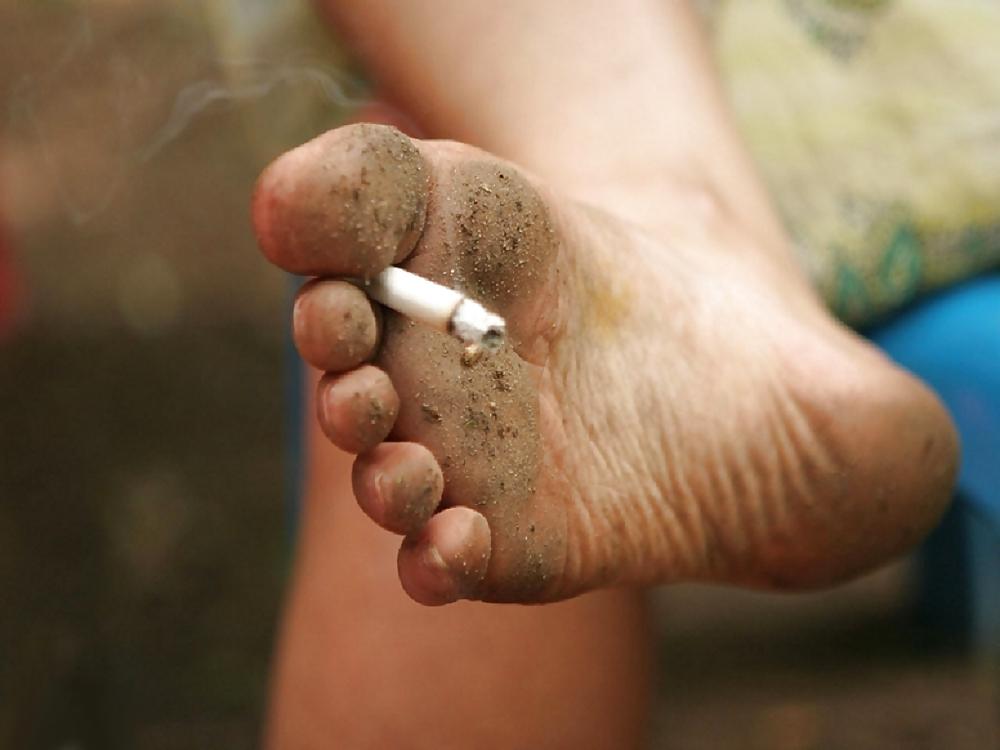 25P Dirty Feet 2