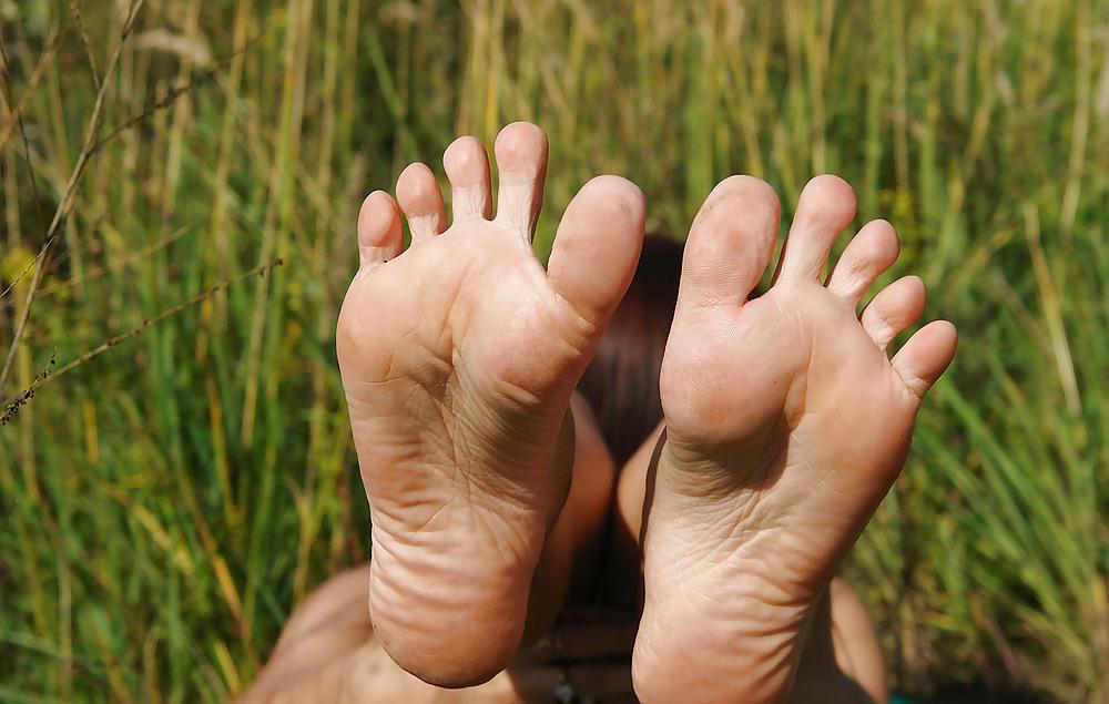 25P Dirty Feet 10