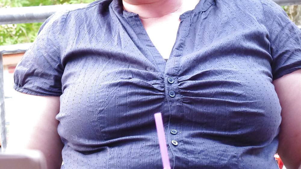 10P Cute wife  in normal live   in sex a little pig