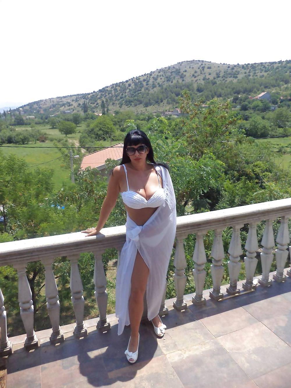 13P Busty Serbian Mom