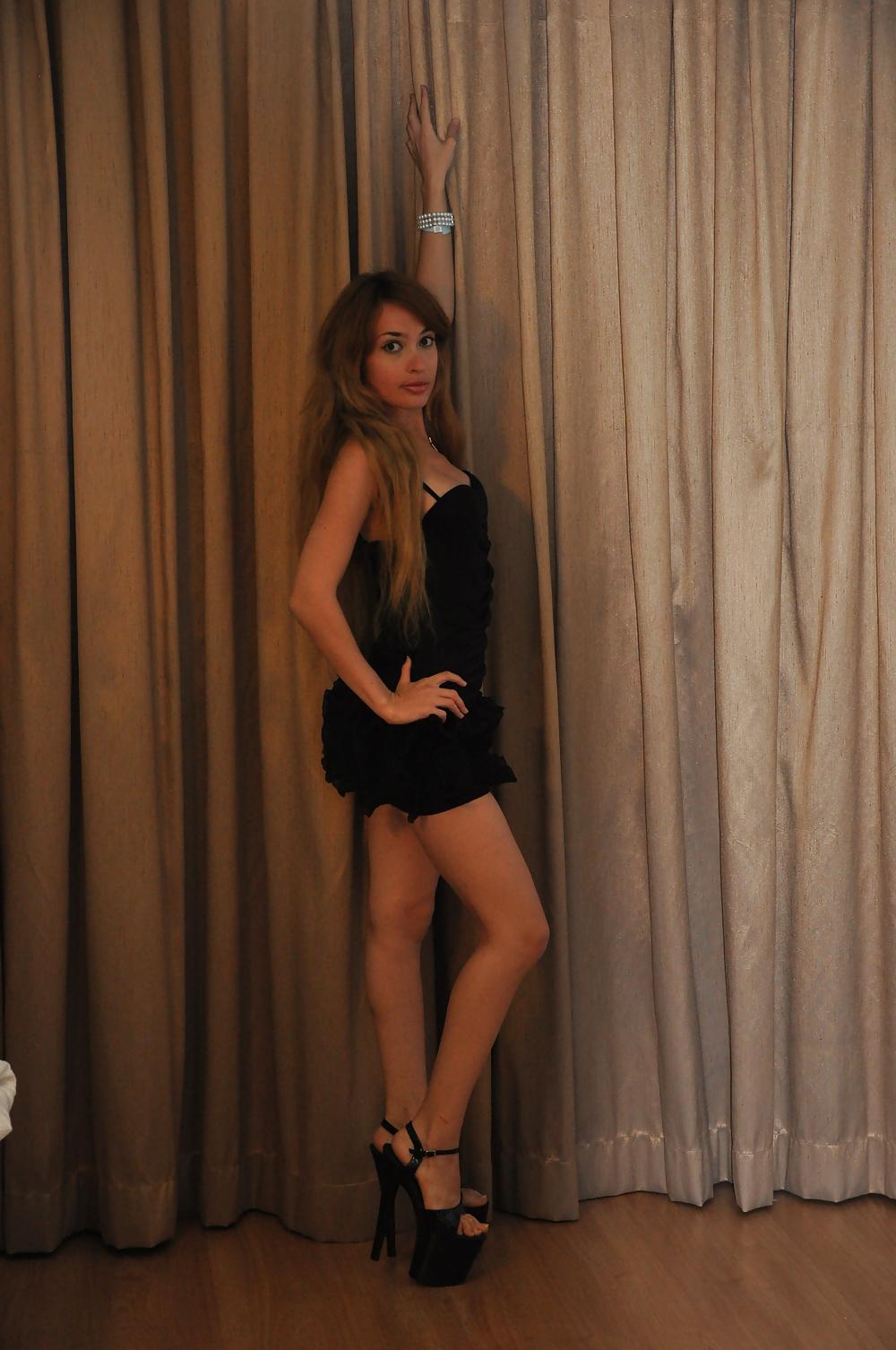 25P Sexy dress  girl webcam hot pretty slut nude tits lingerie