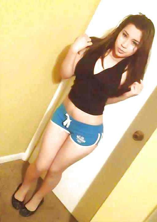 22P Latina with hot body. leave dirty comments