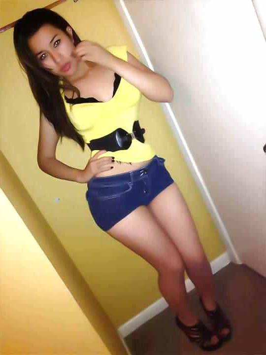 22P Latina with hot body. leave dirty comments
