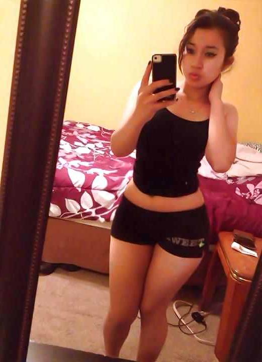 22P Latina with hot body. leave dirty comments