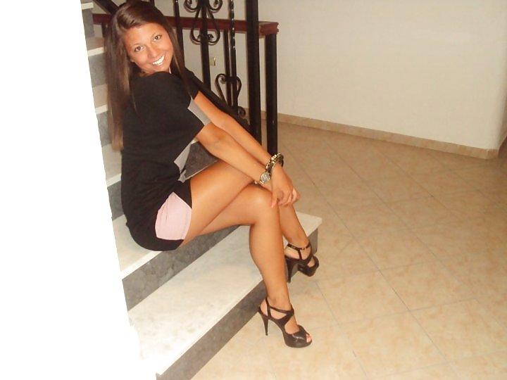 25P Stela vs Ivana Serbian Girls