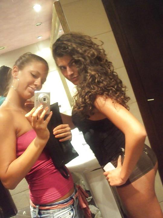 25P Stela vs Ivana Serbian Girls