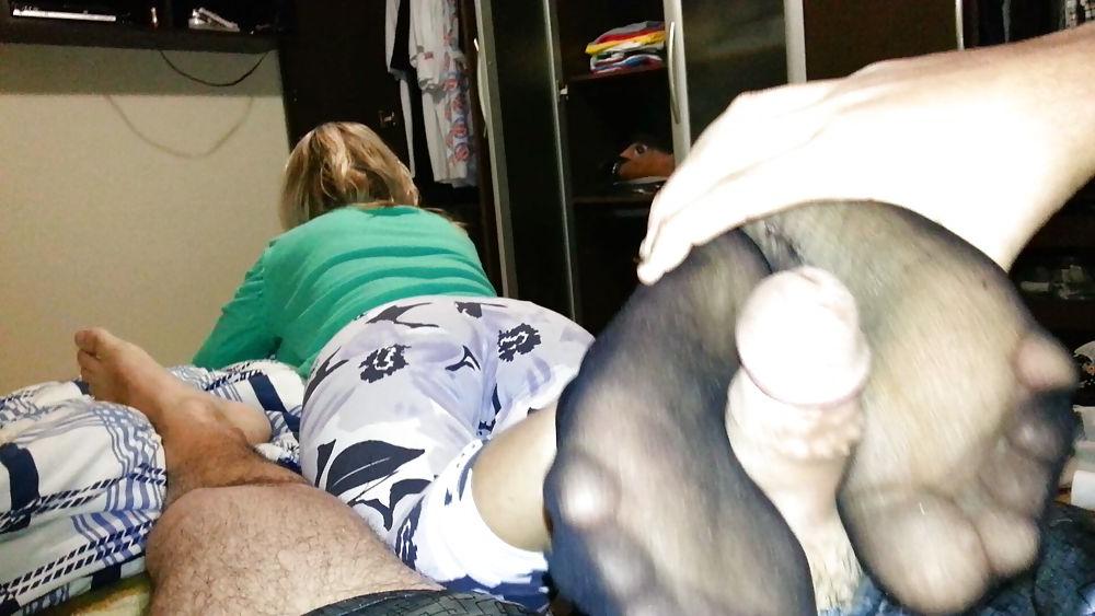 19P Sexy stockings footjob do you like? 