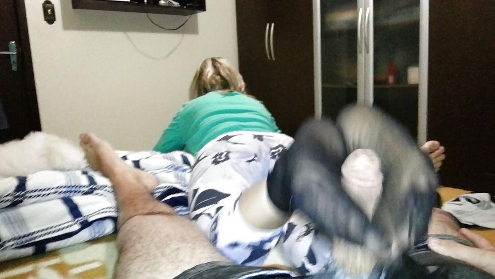 19P Sexy stockings footjob do you like? 