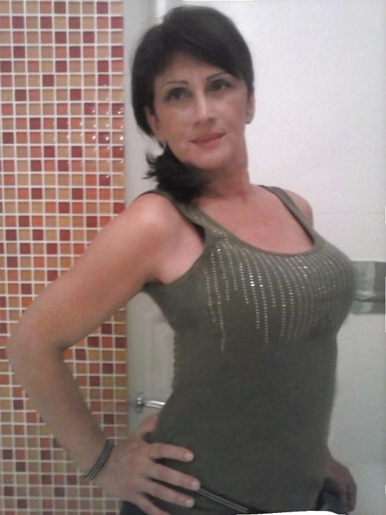 25P SERBIAN MILFSHARKS