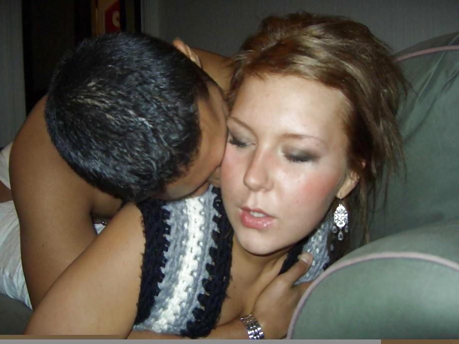 25P FRENCH GIRLY MARIE LOVES TO BE SURROUNDED BY 2 COCKS