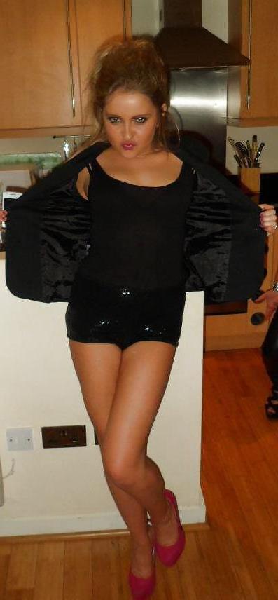 25P Sluts in little hotpants! 5