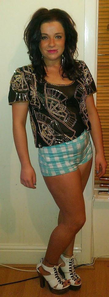 25P Sluts in little hotpants! 5