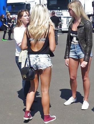 25P Sluts in little hotpants! 5