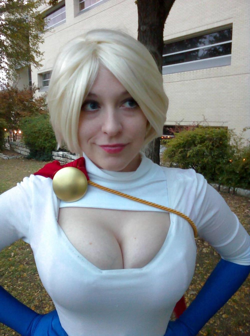 25P Power girl cosplay