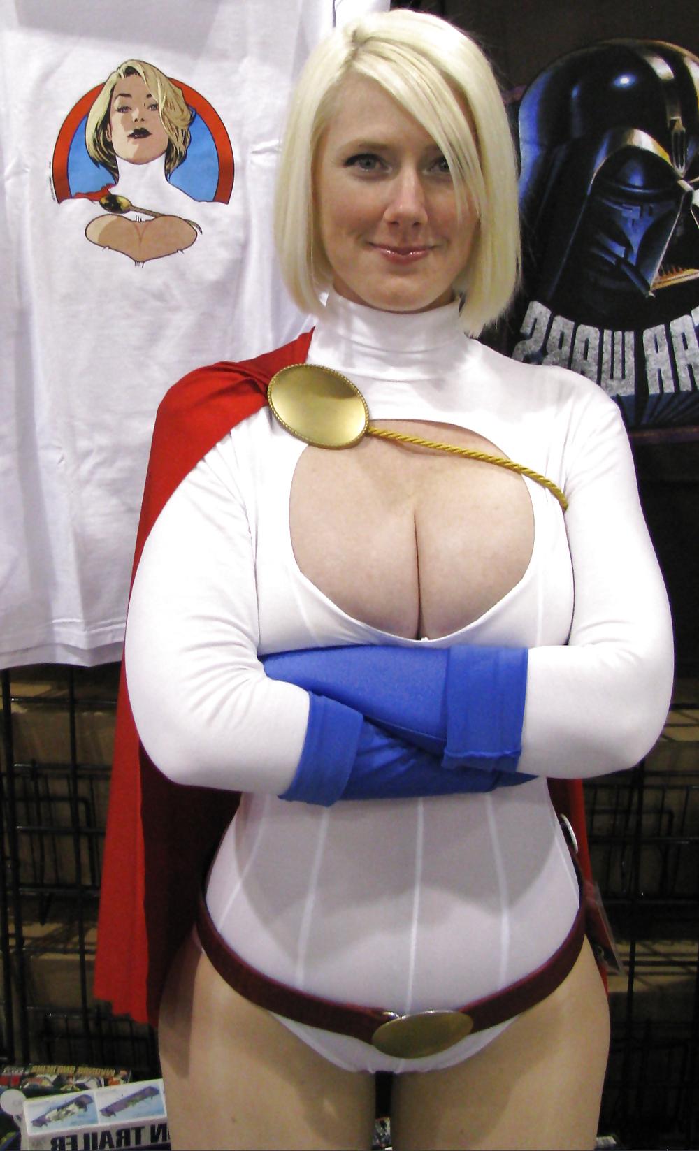 25P Power girl cosplay