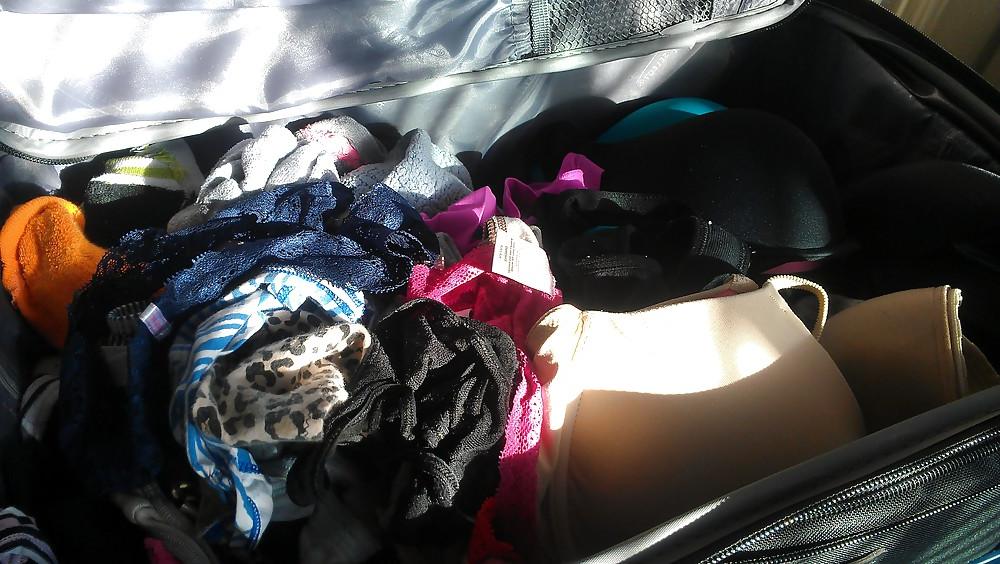 10P Another load in 33 y o cousins dirty panties.