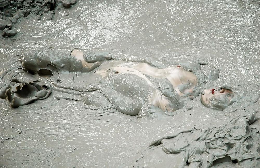 10P Dirty Mud