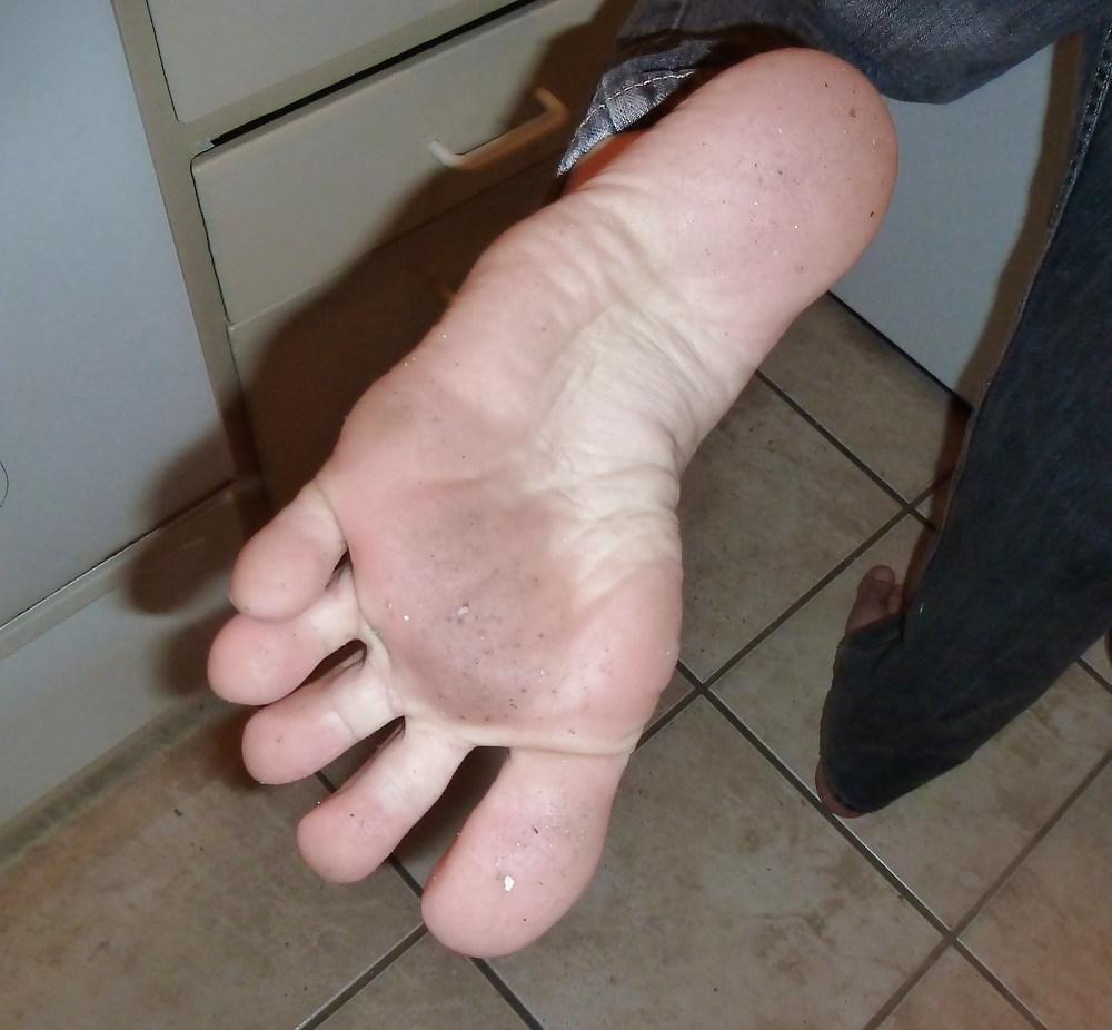 7P Dirty feet Smell my feet