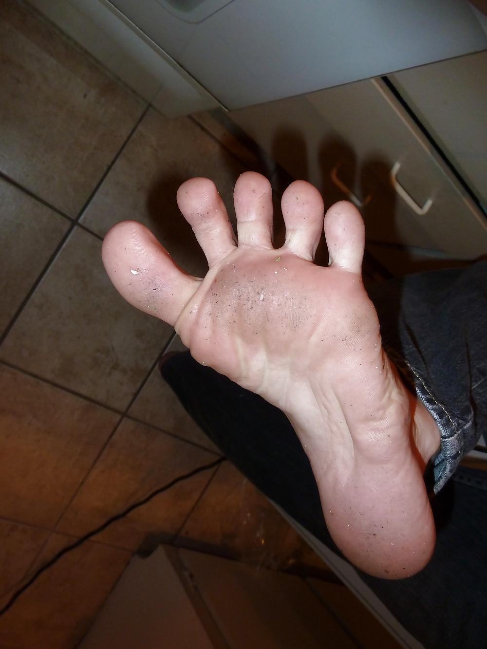 7P Dirty feet Smell my feet