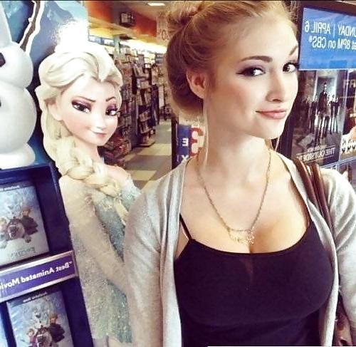 25P Cosplay Babes