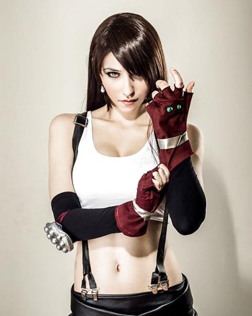 25P Cosplay Babes