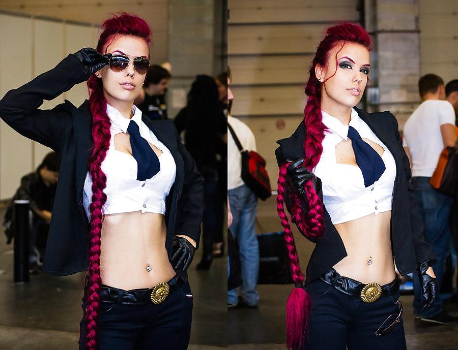 25P Cosplay Babes