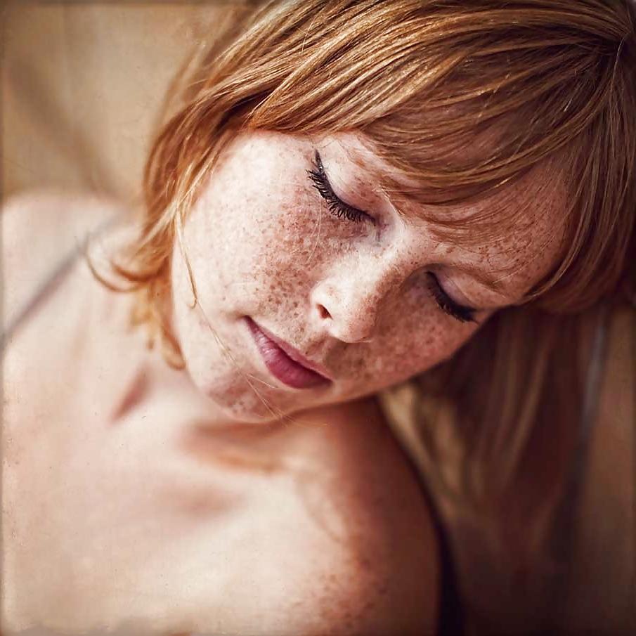 16P Cute freckled faces