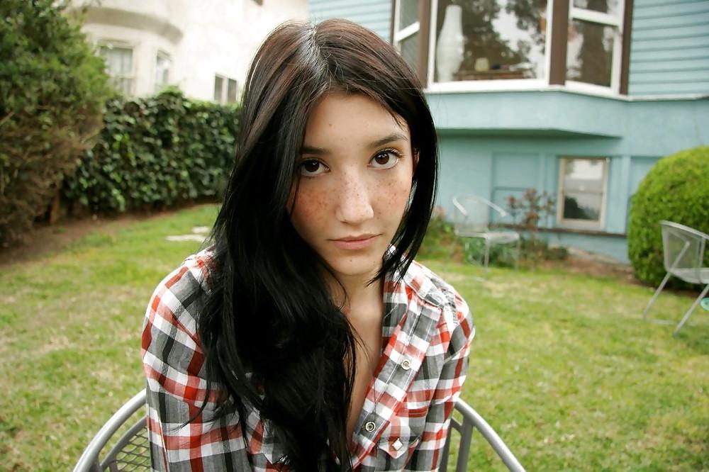 16P Cute freckled faces
