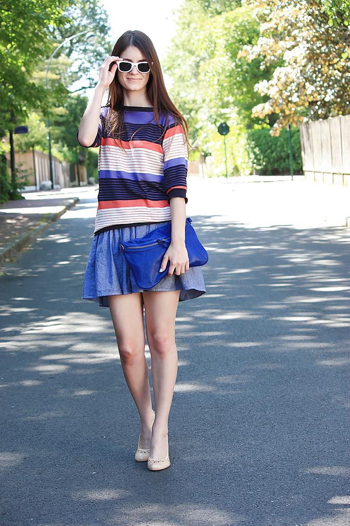 25P French Bloggers Mode with sexy legs 35