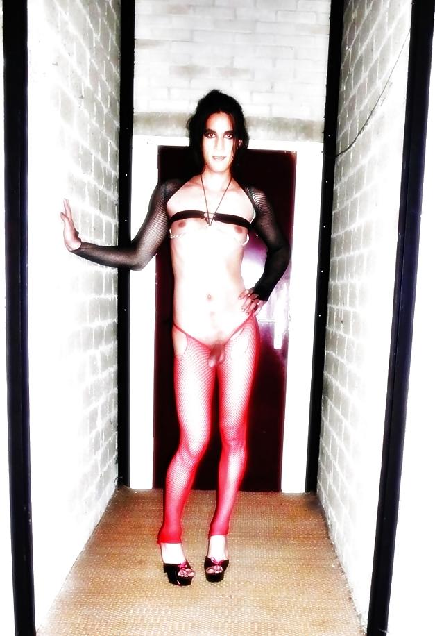 16P Trav Lola - my LiTTLe TiTs & BiTs..