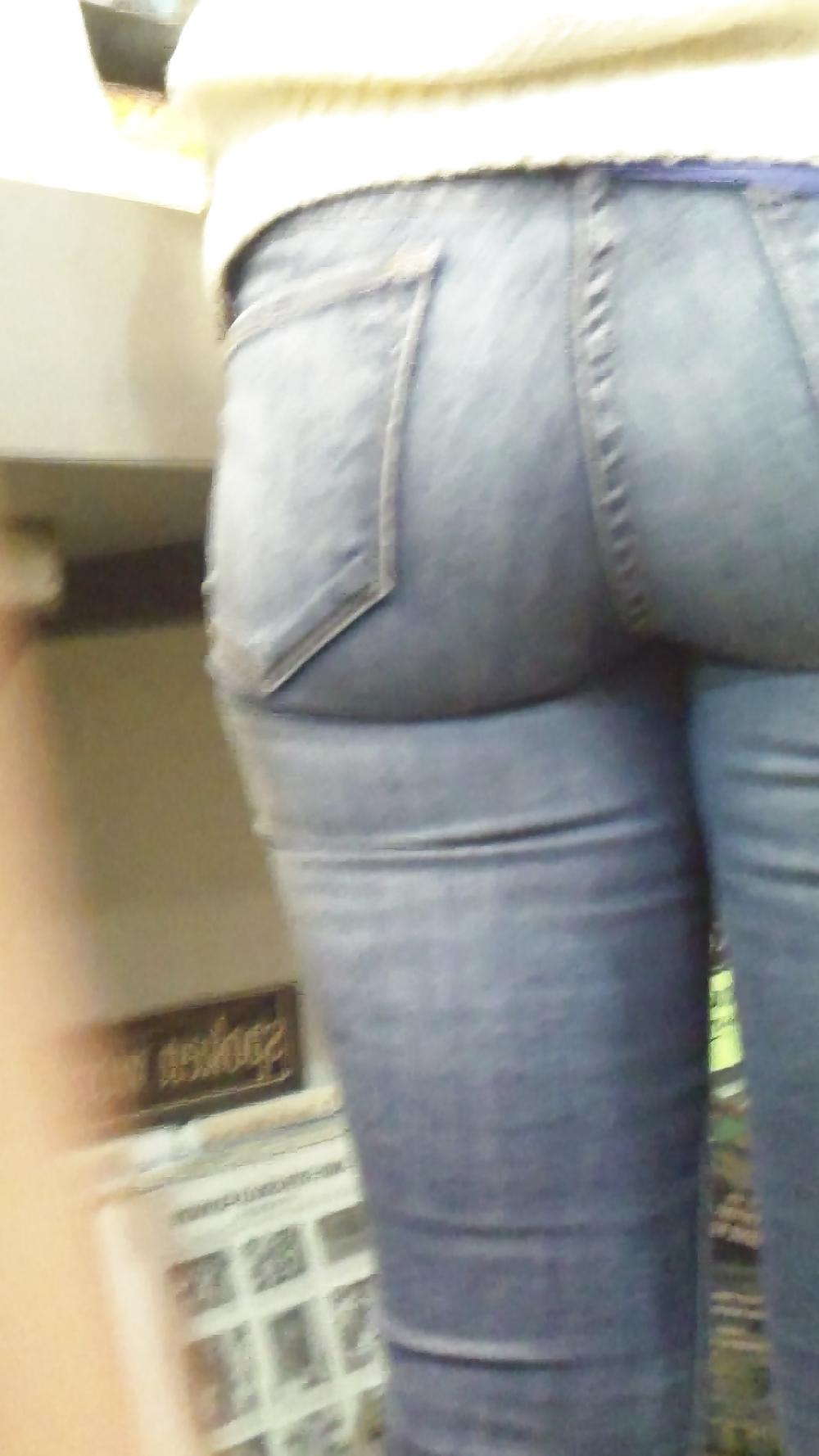 22P Smooth teen ass & butt in blue jeans