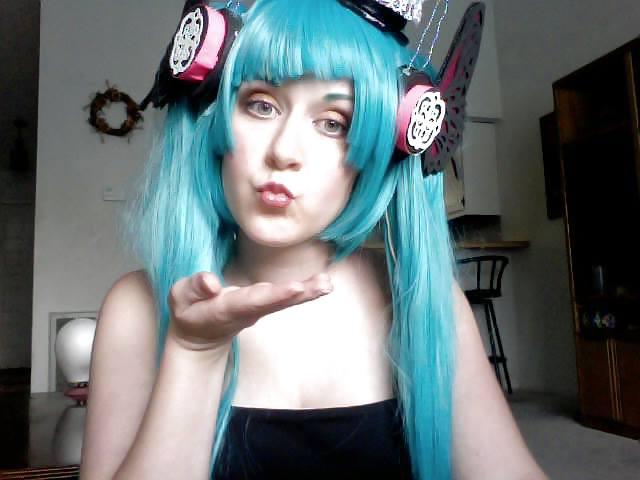 25P PAWG Cosplay babe Doopumz